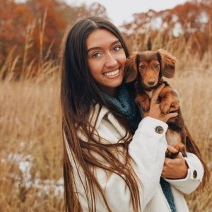 Meet your Posher, Alyssa